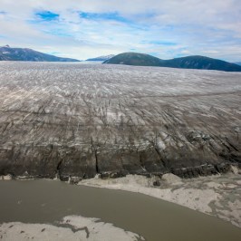 a snow covered mountain