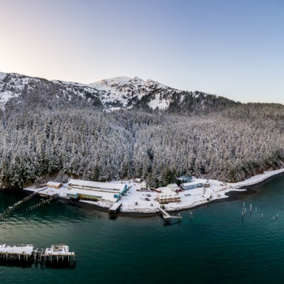 a small boat in a body of water