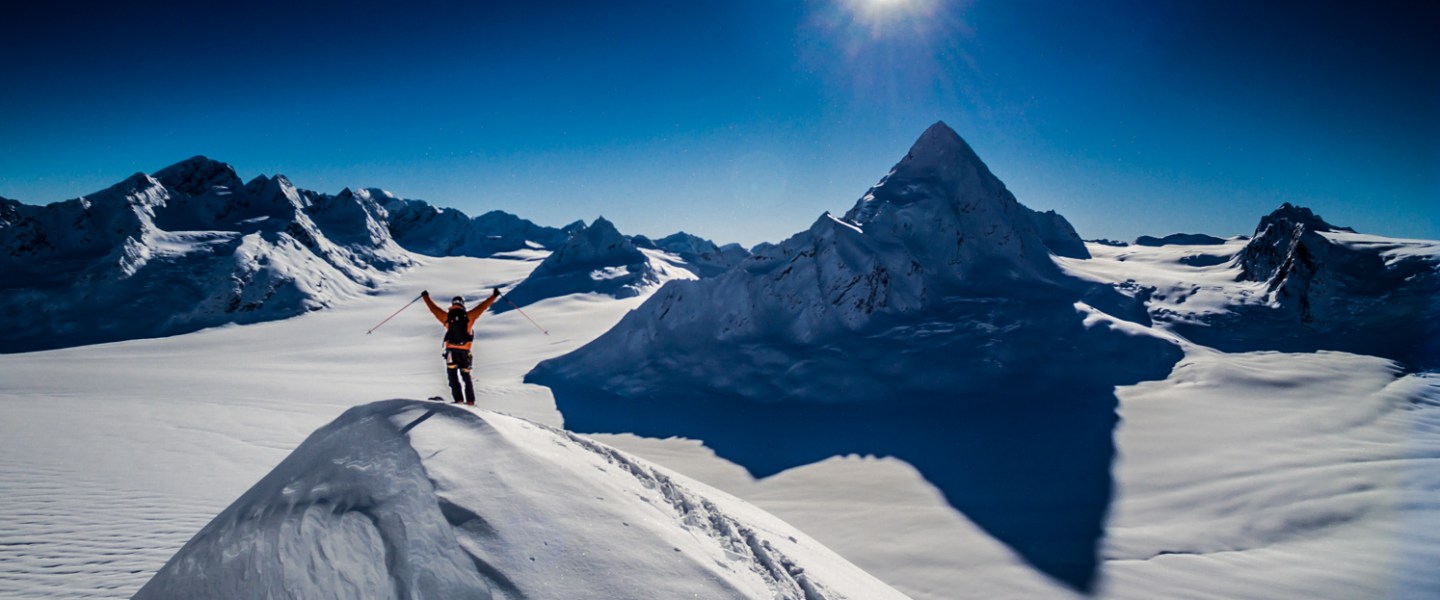 a snow covered mountain